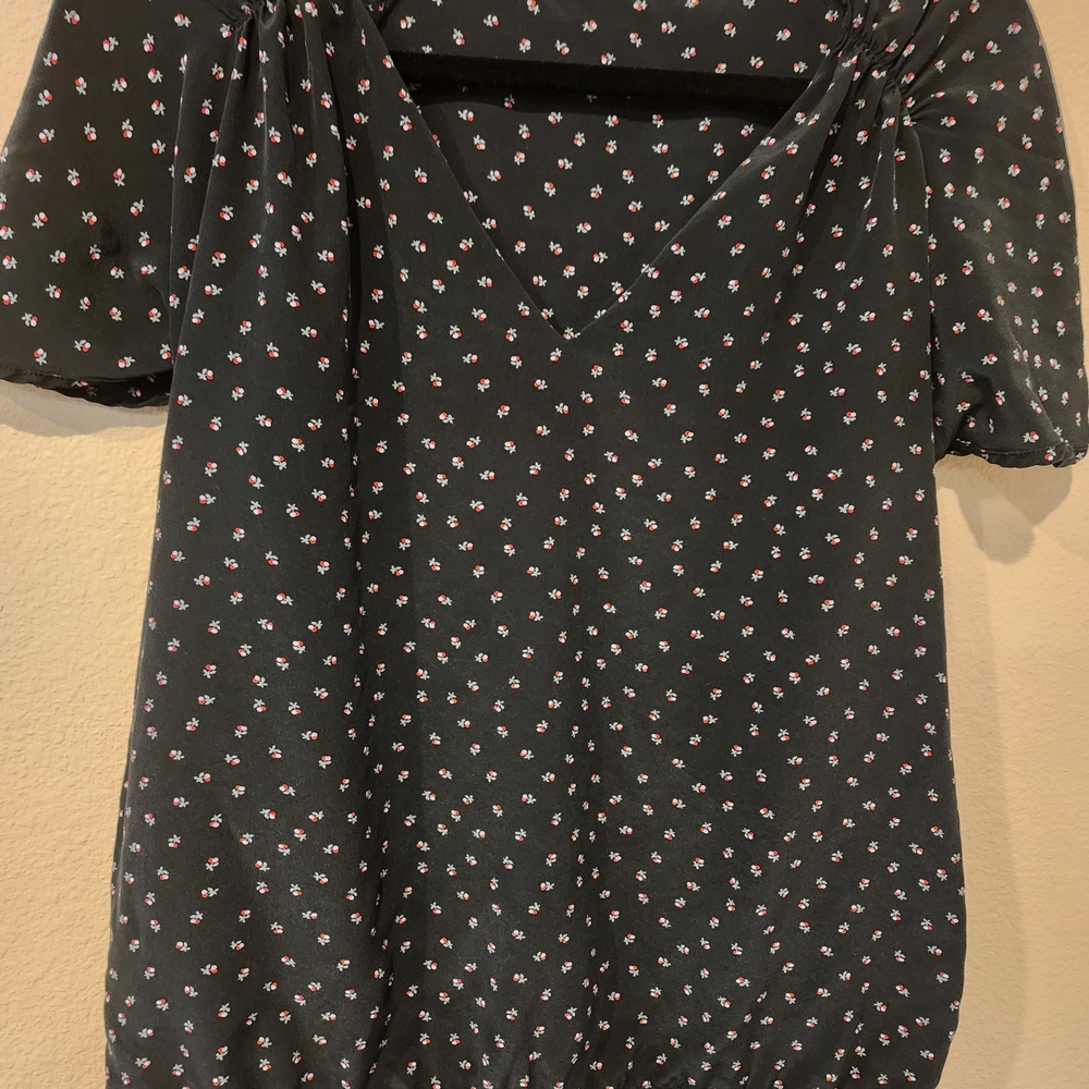 Joe's Jeans Black and Red Patterned Top